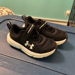 Under Armour Kids Black and White Sneakers